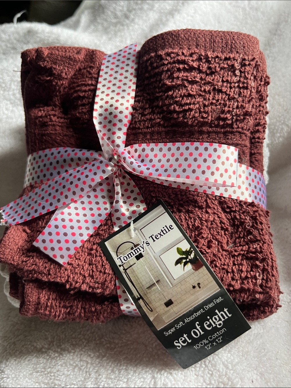 Tommy's Textile Set of Eight 100% Cotton Towels - Deep Mauve